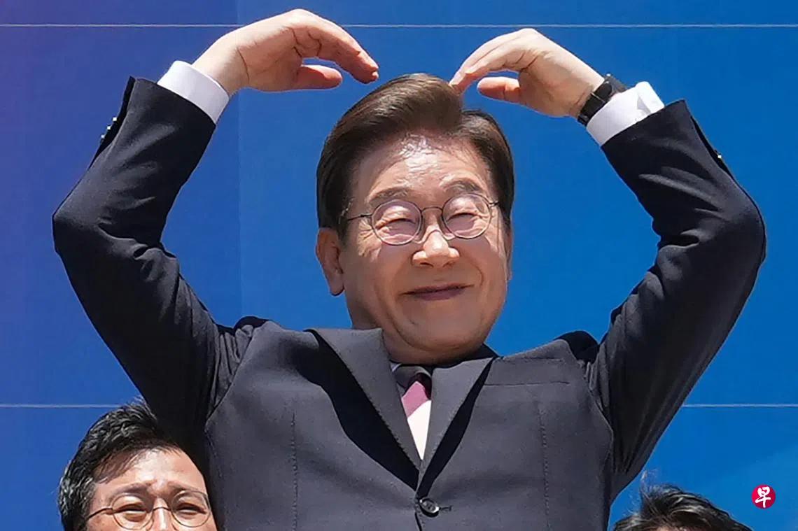 如今美国政坛又上演了一出对盟友的“忠诚度拷问”。美国众议院的鹰派议员正式致信国务