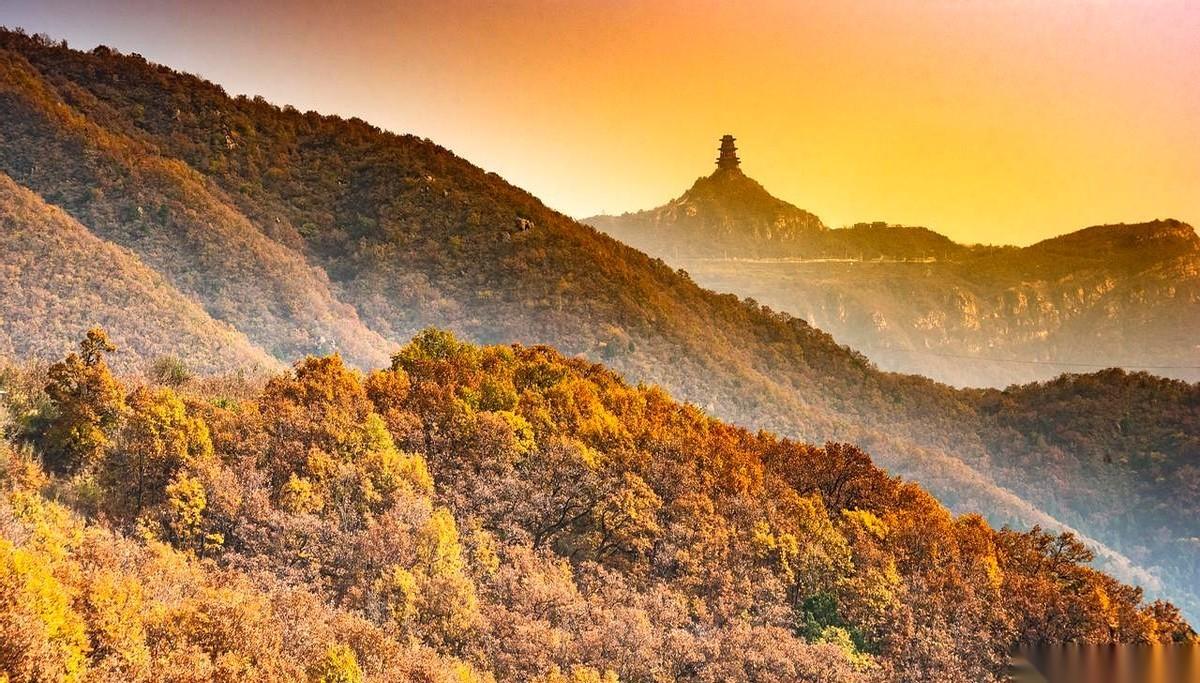 你辛辛苦苦拍了张照片，结果中间被人拉了道铁丝网。不是真的铁丝网。是那两座把你