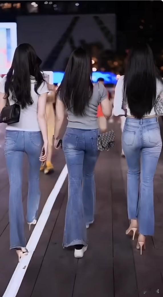 以前觉得前面最迷人，后来发现后面也很美！