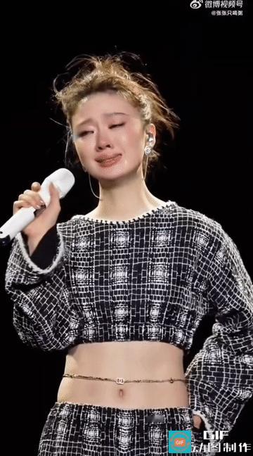 骂声里不翻车，金曲封神，这才是00后内地歌手的清醒与格局最近网上那句“别忘