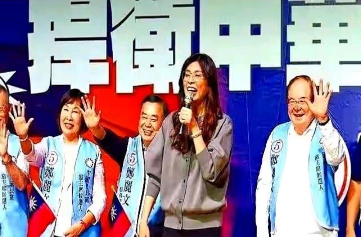 刚坐上那个位置，郑丽文就把她的对手请上了桌，不知她究竟图个啥呀？纳入阵营说不定