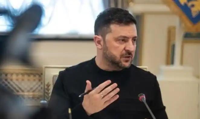 全网炸疯了！当地时间4月11日，乌克兰总统泽连斯基突然在社交媒体上发布重磅声明，