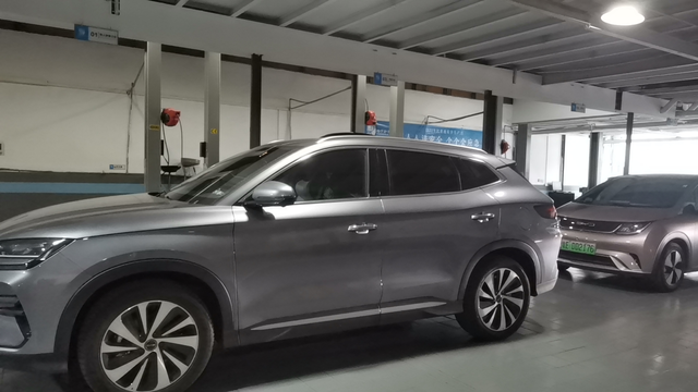 10天新车换电池才刚提车10天，1千公里不到，厂家通知电池包升级（更换），没别