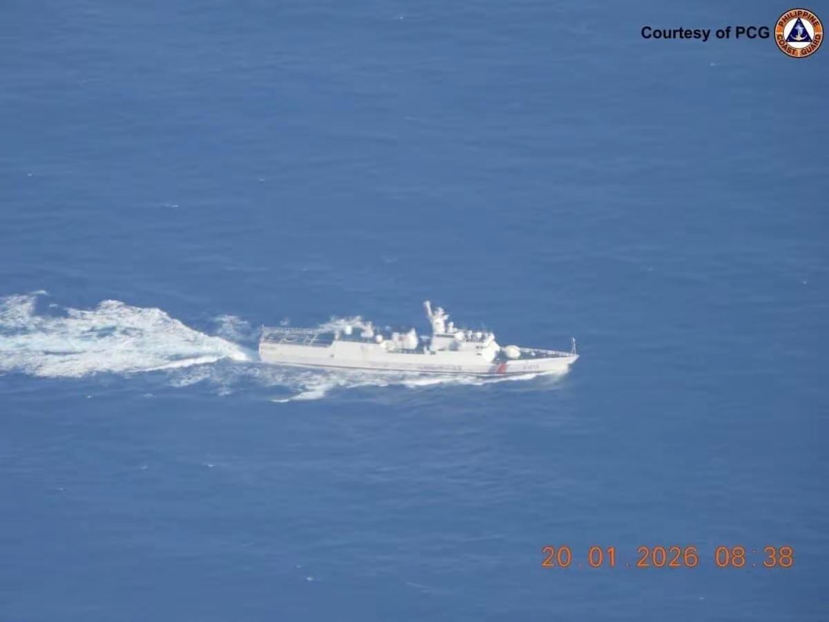 菲律宾飞机刚到黄岩岛，发现海面上震撼一幕，赶紧掉头返航！1月20日菲律宾一架