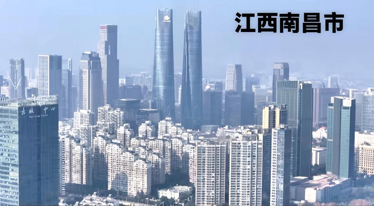江西南昌市的城建，说实话其实也不错，虽然比起长沙的人口和GDP差些，但南昌市的城