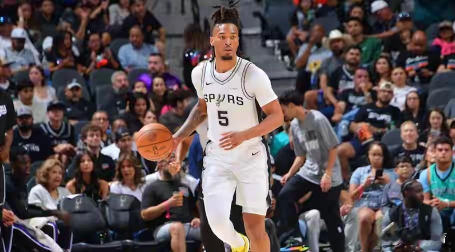 谢泼徳只有三分球命中率高于卡斯尔仍需努力作为2024年同届新秀，谢泼德以探花身