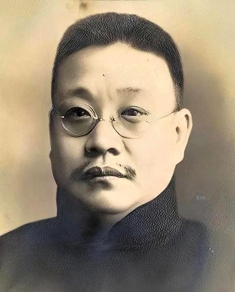 谭延闿：民国“伴食宰相”，以一桌佳肴周旋乱世说起谭延闿，很多人记得他是民国