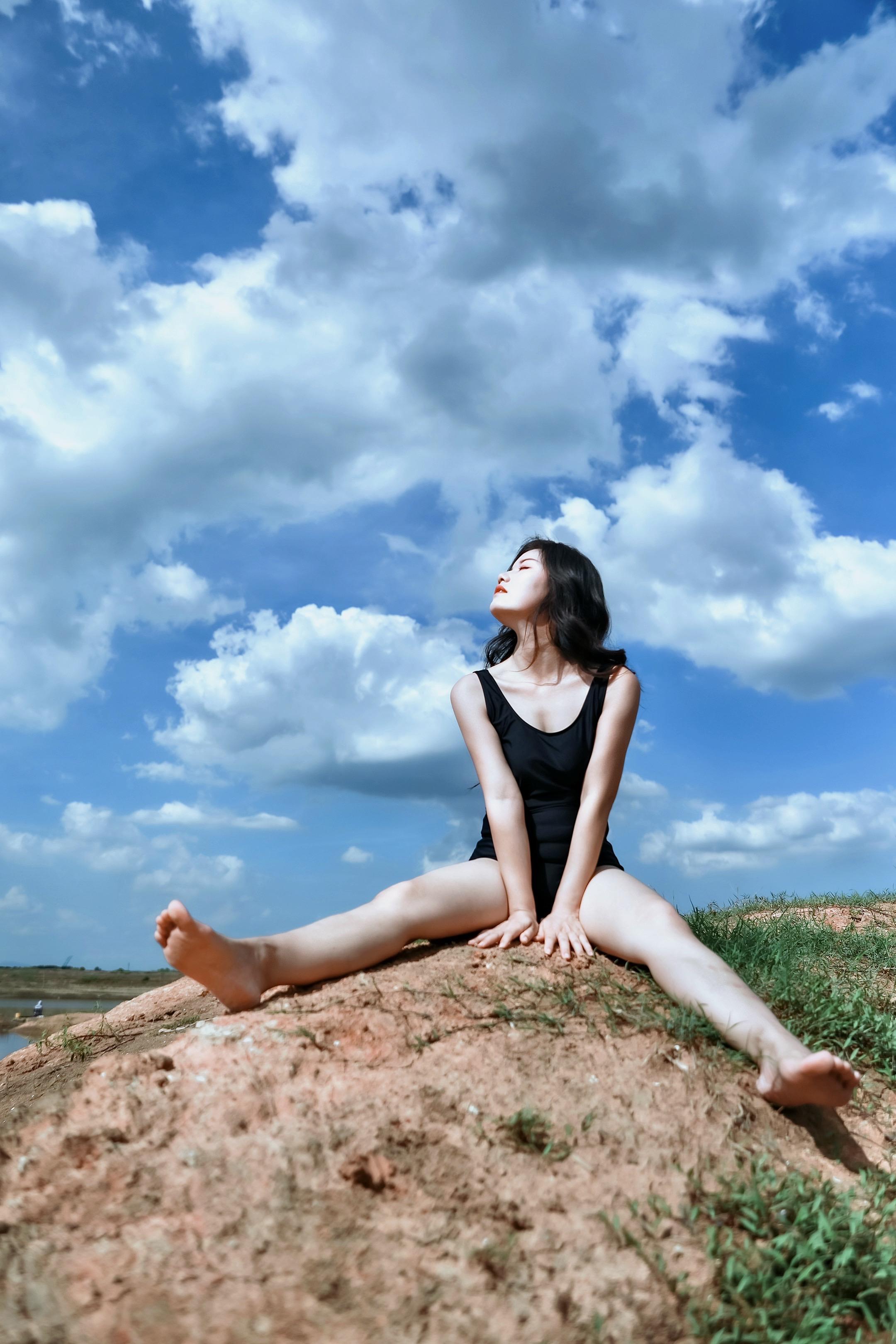 蓝天 旷野 湖边｜感受旷野的慵懒和自由。《户外自由感写真》 湖边戏水场...