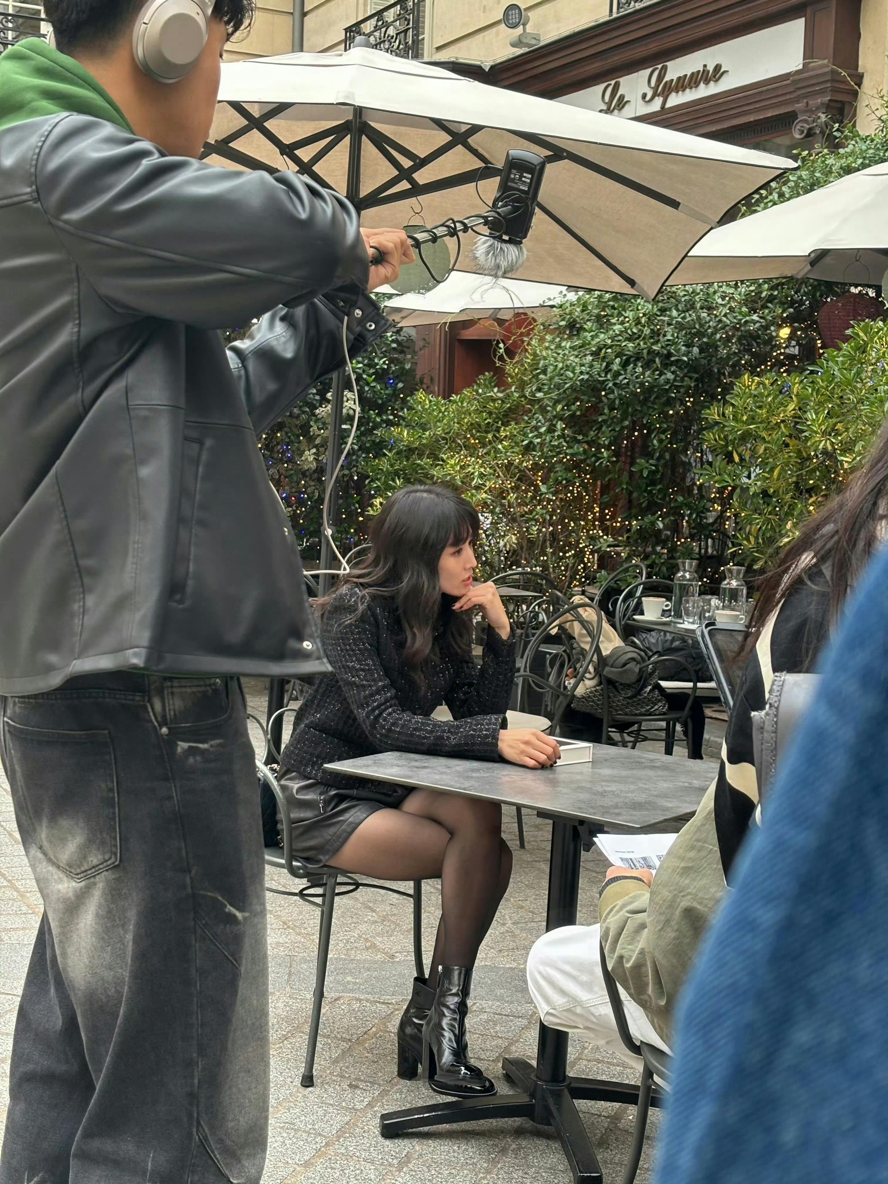 张钧甯黑丝路透有点极品尤物那味儿了