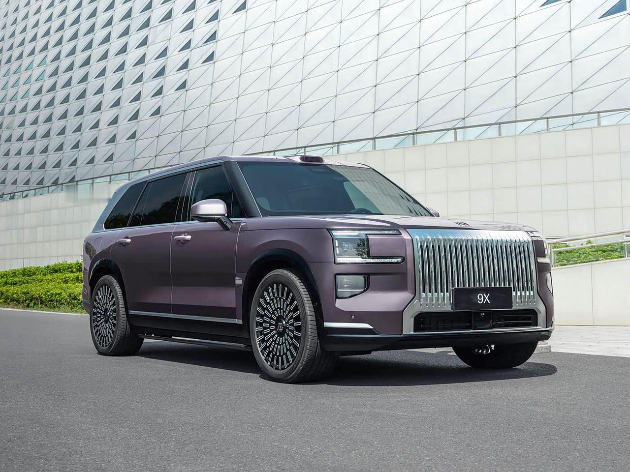 今年上市的大型SUV中，如果在极氪9X和岚图泰山里面选，谁更担得起年度SUV的称