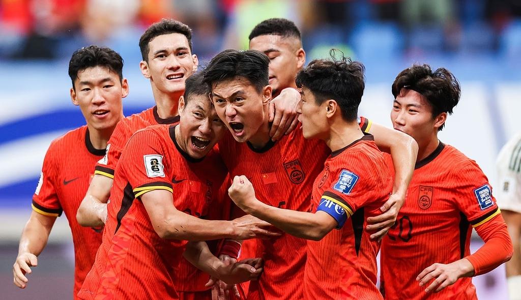 国乒足在80年代亚洲排名第一，而现在为何跌落的这么惨呢。这虽然有外国的进步有关系