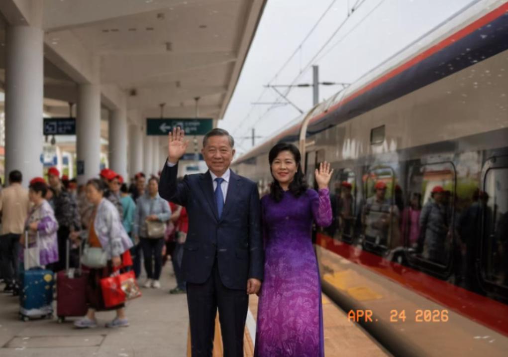 苏林回去之后也破防了苏林知道中国比越南先进，但是，乘坐中国高铁从北到南考察一遍