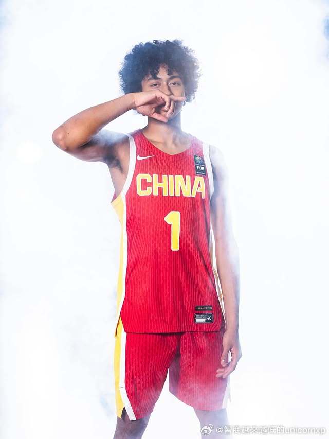 新赛季OTE联赛将有两位中国/华裔球员的身影：FearofGod的朱正和Ci
