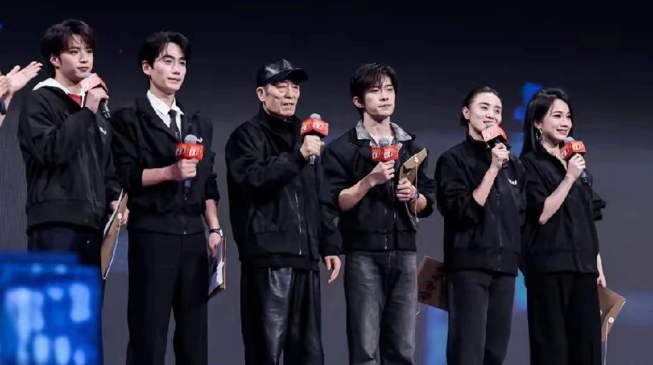 2025年金鸡奖颁奖礼，25岁的易烊千玺凭《小小的我》登顶最年轻影帝！