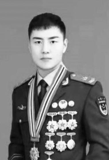 太让人痛心了！河北石家庄晋州市，3名男子夜间为营救一名落水女子，4人均遇难，这3