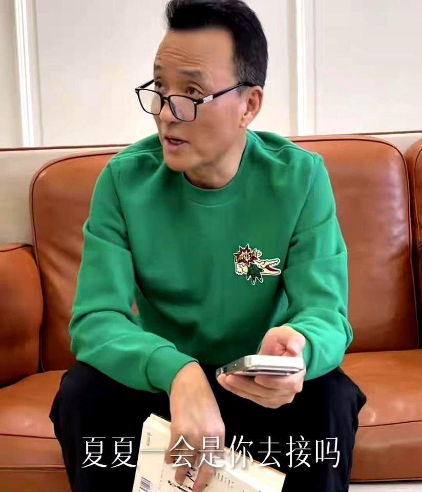 2万人围观李亚鹏“复婚”？天啊，海哈金喜一句“不容易”露馅了，原来他们压根就没