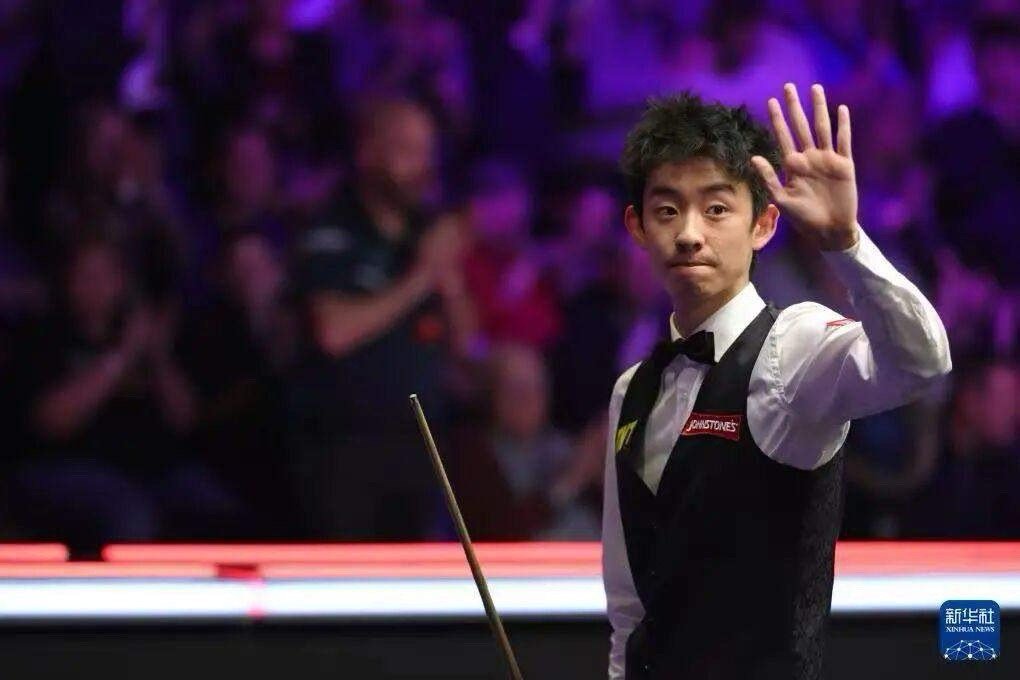 天没亮看斯诺克大师赛，打开咪咕视频一看，心凉了半截，吴宜泽2：4落后，第7、第8