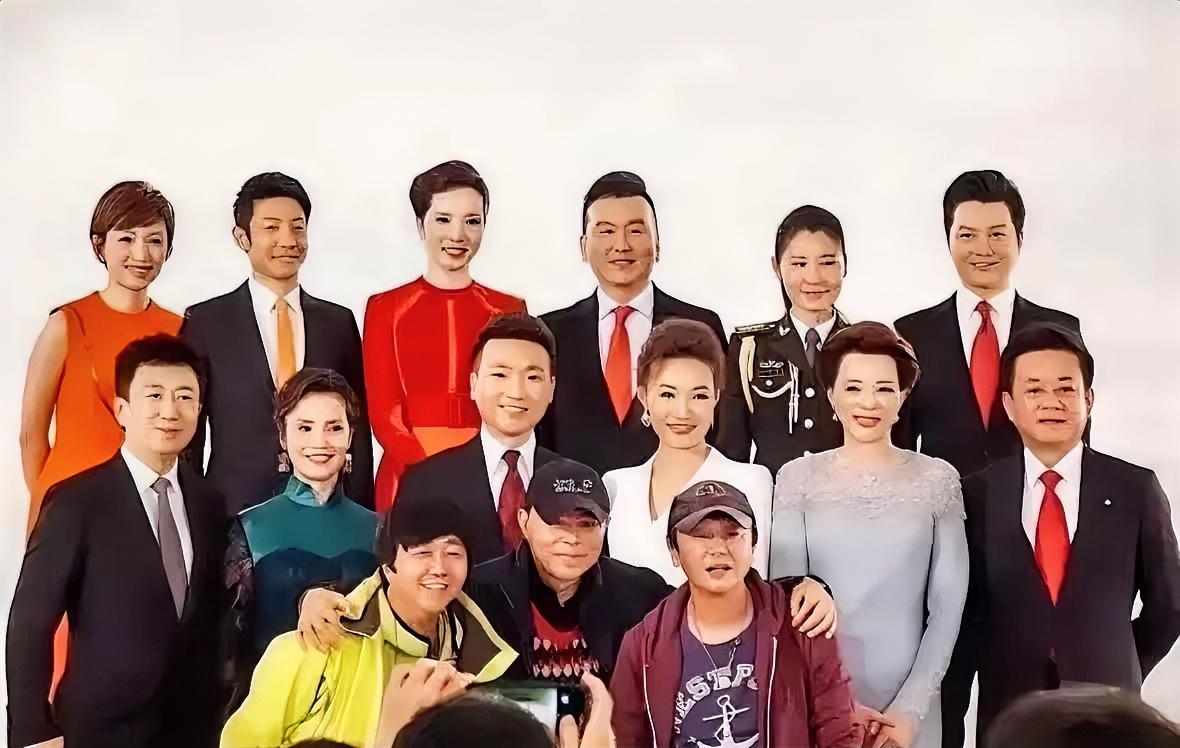 看一下这张照片，央视主持人合影，你能全认出来吗？