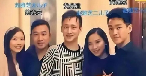 赵雅芝70多岁还要挣钱养家她的三个儿子都四五十岁了，老大47岁，老二44岁，老三