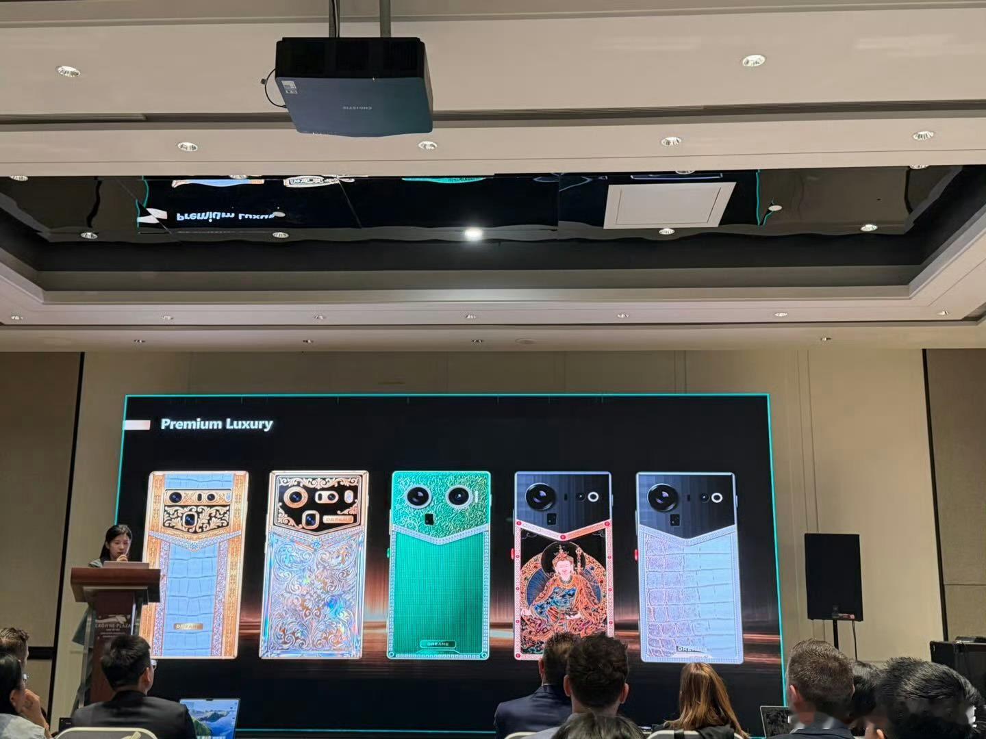 追觅手机感受下，符合你的审美吗