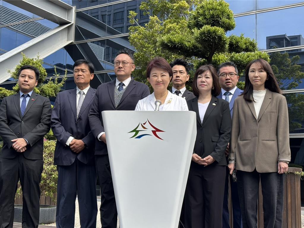 卢秀燕结束11天的访美行程，规格堪比“总统”卢秀燕访美归台后二度吹嘘，“成果超