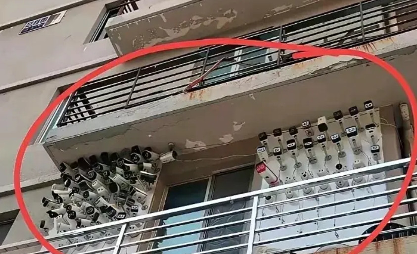 这个房子的业主是干嘛的？装这么多摄影头。
