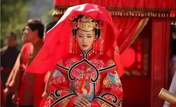 古语云：宁娶二度花，不娶遗下人，二度花和遗下人指的什么女人？这句老话听着像祖