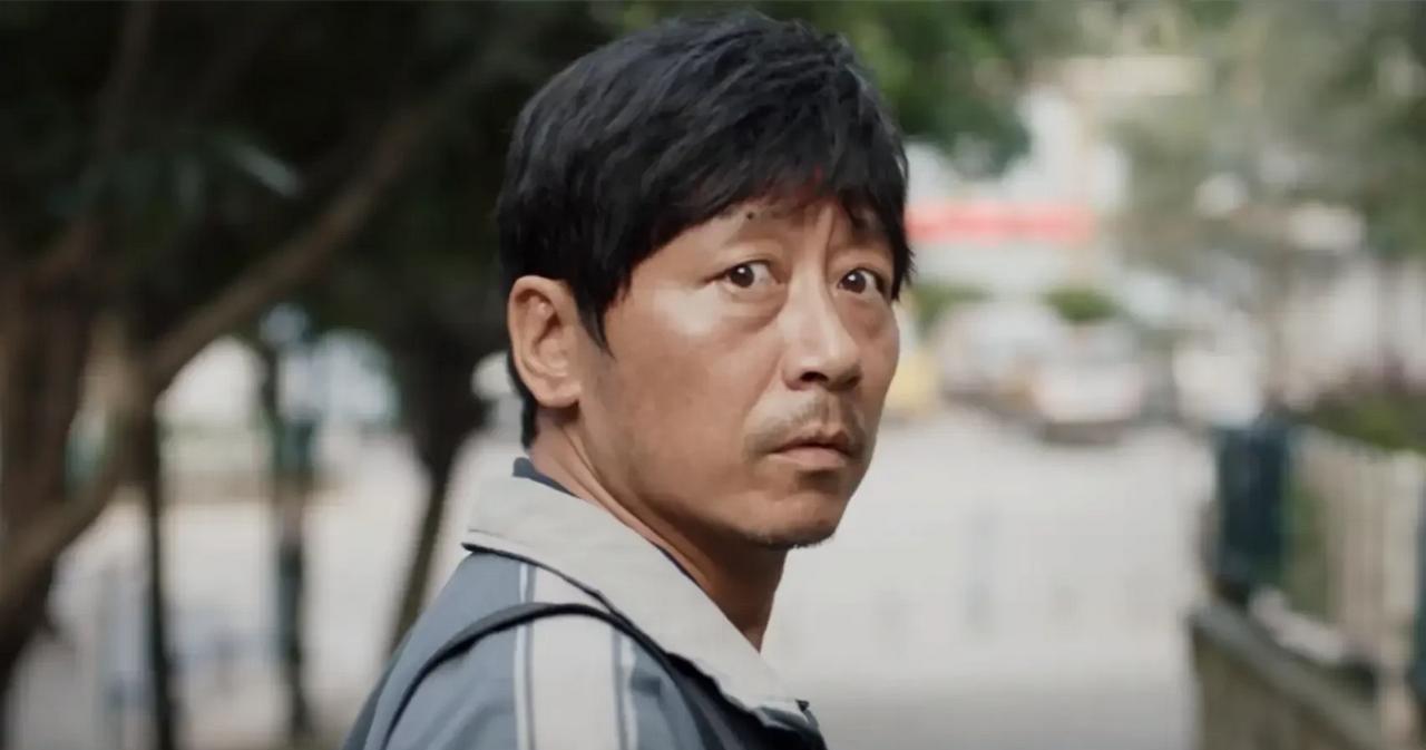 今晚看见张克寒了。今晚开播的《扫毒风暴》中有一个派出所警察王辉，刚一出场就被我认