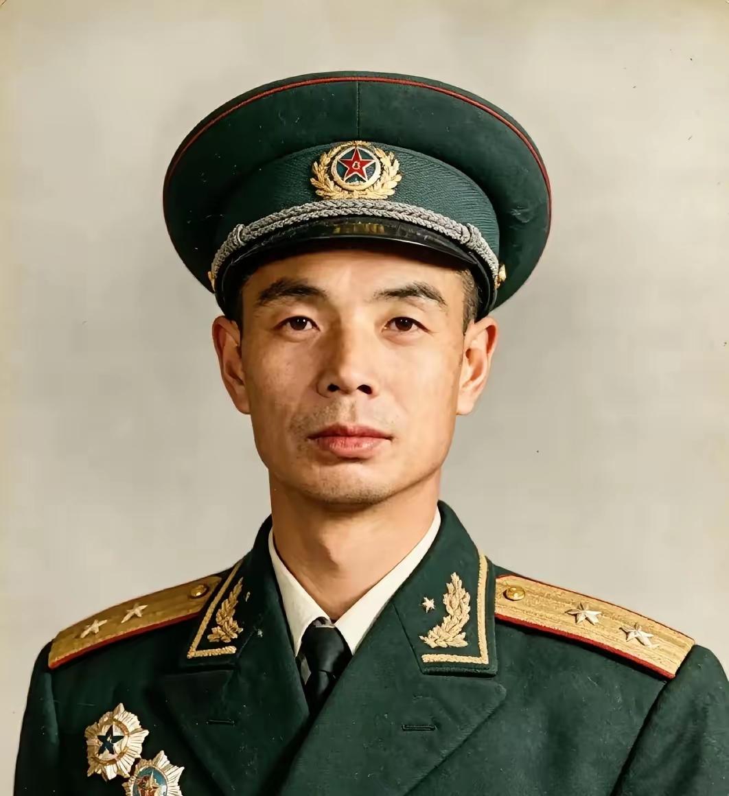 他是陕北红军创始人之一，1949年5月任陕北警备第二旅旅长，1949年6月升任"