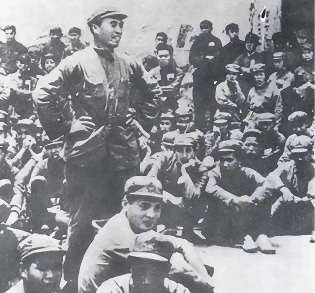 贺晋年是能授上将的，而且本来也确实打算授其上将，名字已经出现在上将名单里了。但最