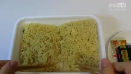 日式炒面卖弄有2合1口味 酱油味 墨汁味