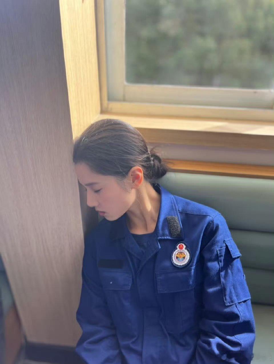 疑问加一，张婧仪小时候睡过觉吗​好圆好饱满的头颅我ruarua​​​