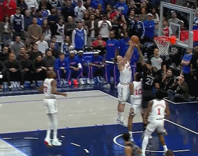 火箭被独行侠反超原因唯一，乌杜卡的“死亡五小”！北京时间1月4日，火箭与独行侠