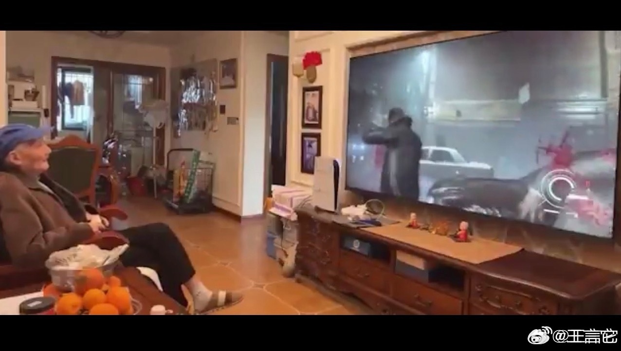 ‼️中国一位91岁的游戏主播在没有任何攻略的情况下通关了一款恐怖游戏，一举成为