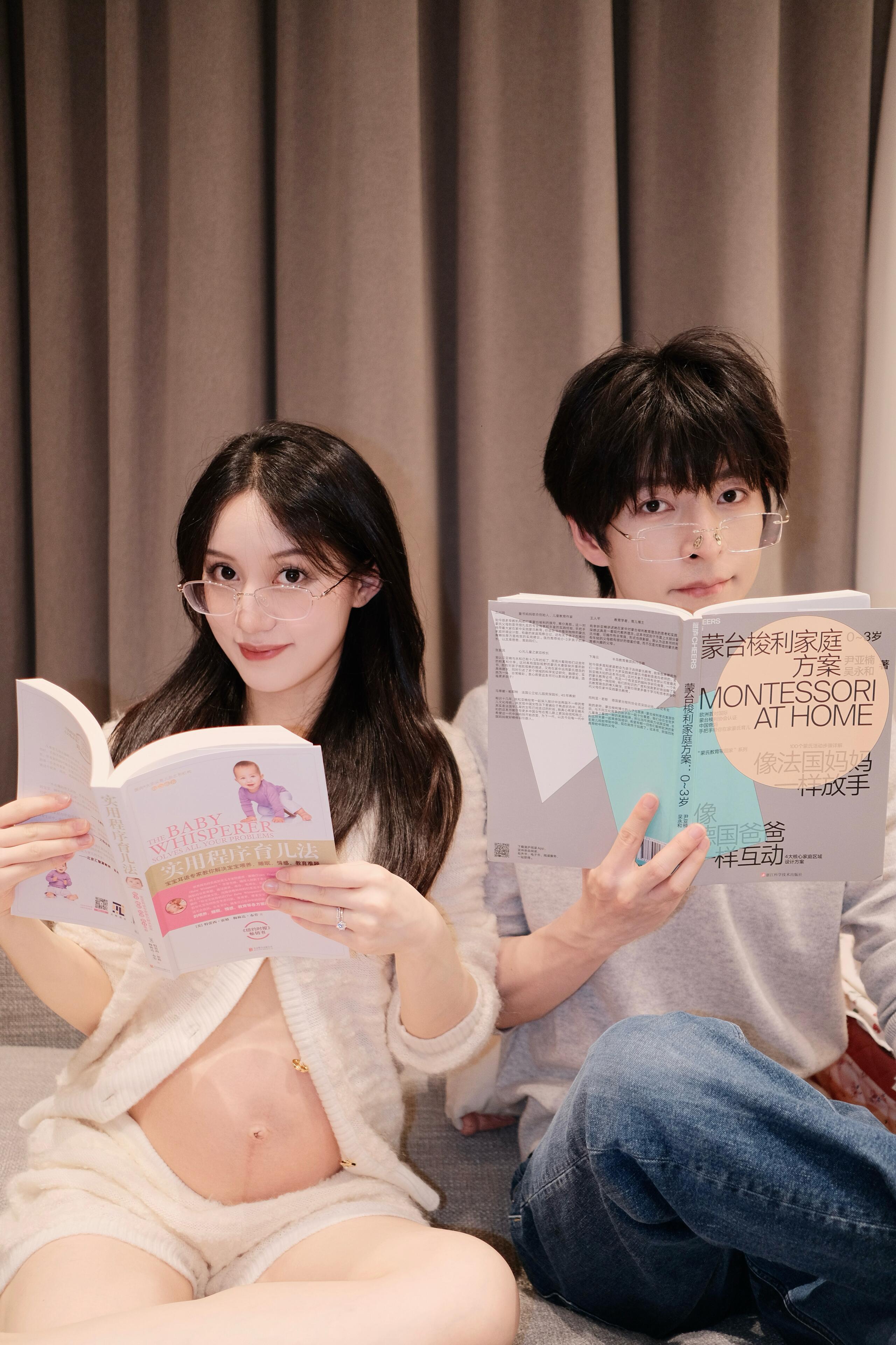 文韬佳佳孕照写真文韬佳佳8月生的孩子文韬佳佳的孕照写真看得人心都化了，8月宝宝一