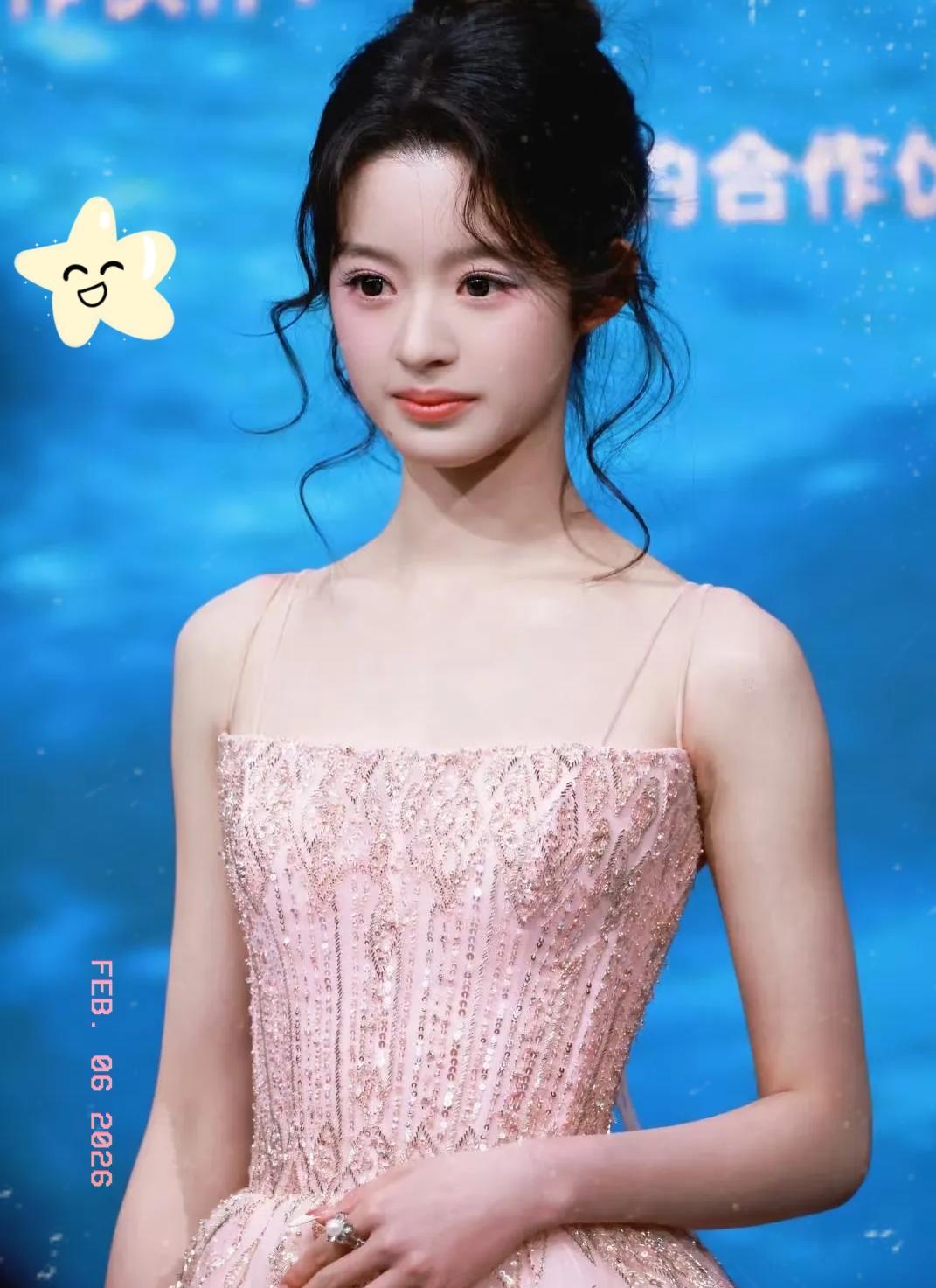 230万的耳环，300块的真相，3万块的罚款——黄杨钿甜这笔账，为何互联网就是不