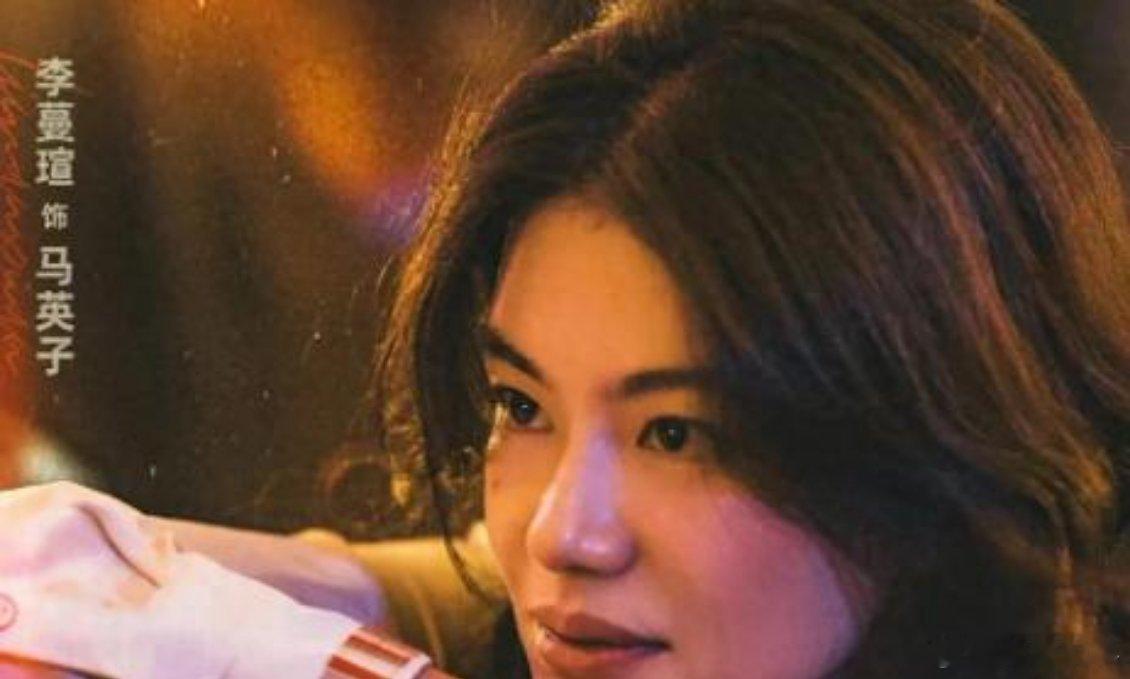 《扫毒风暴》第24集里，周少雄一枪干掉了老鬼，为了让卢少骅开心，不光给了他一笔巨