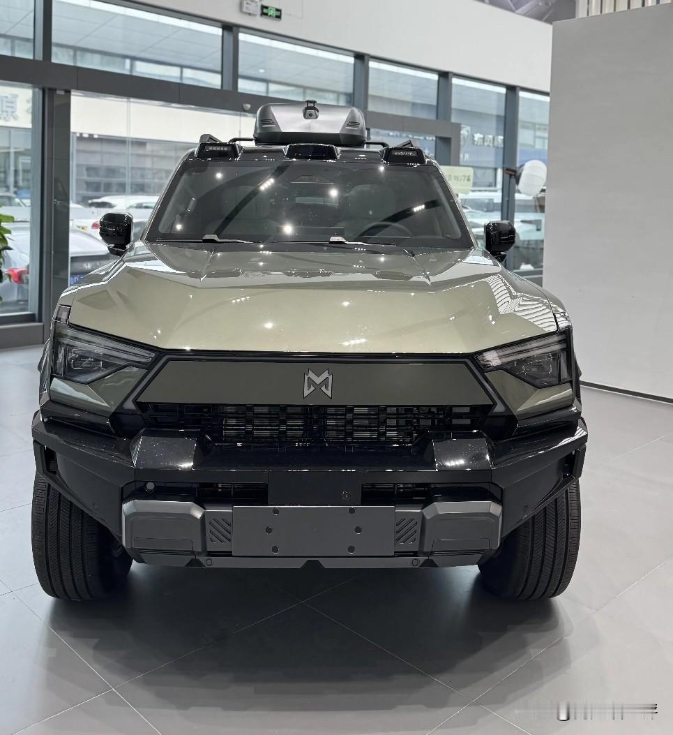 目前的汽车市场有几个奇特的现象：1、美系车在降价。2、德系车在降价。3、日