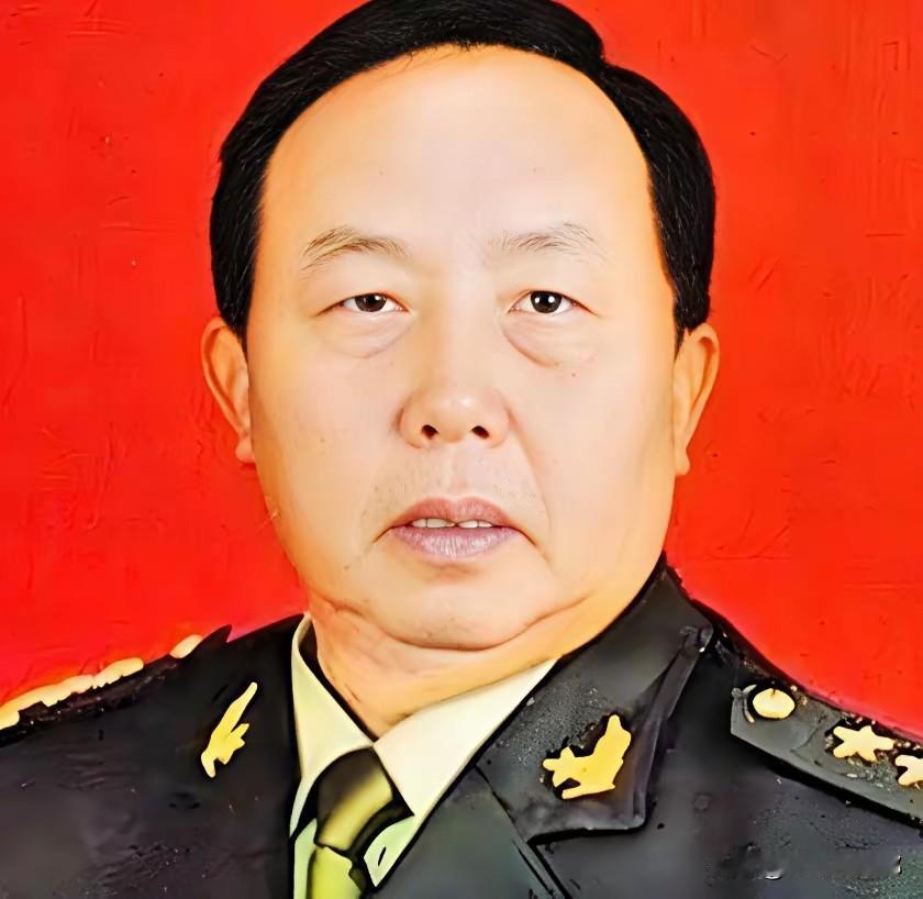 谁能想到，一个18岁穿上军装的四川娃，凭着一身硬骨头和活脑子，在战场上打出了“丛