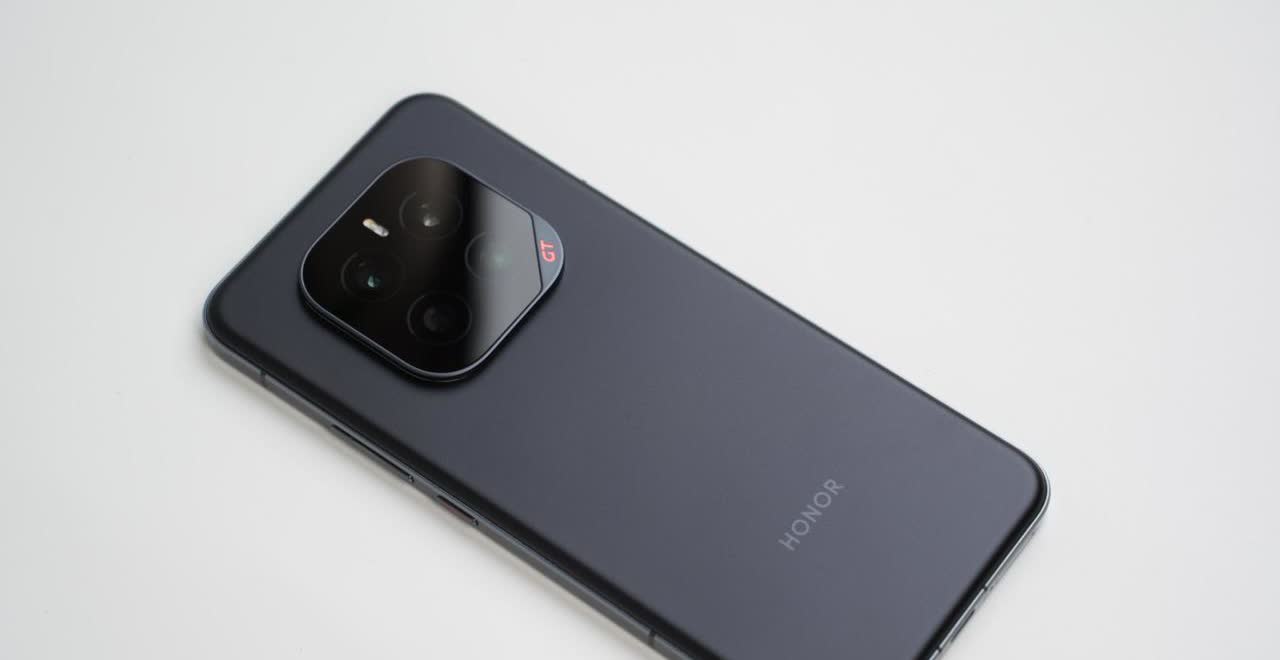 Pro！为什么？便宜好用我一直把荣耀GTPro定位成magica7s，