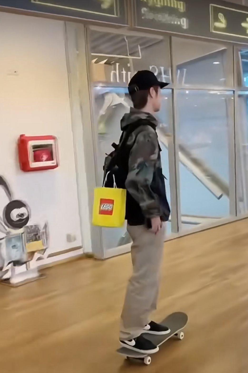 王一博乐高这个代言给人家惊得说胡话了都[大笑]85牛逼​​​