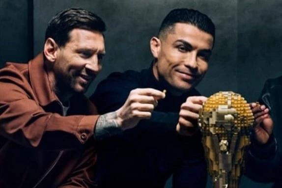 梅西C罗同框！乐高世界杯广告引爆全网随着2026年美加墨世界杯的临近，足坛再