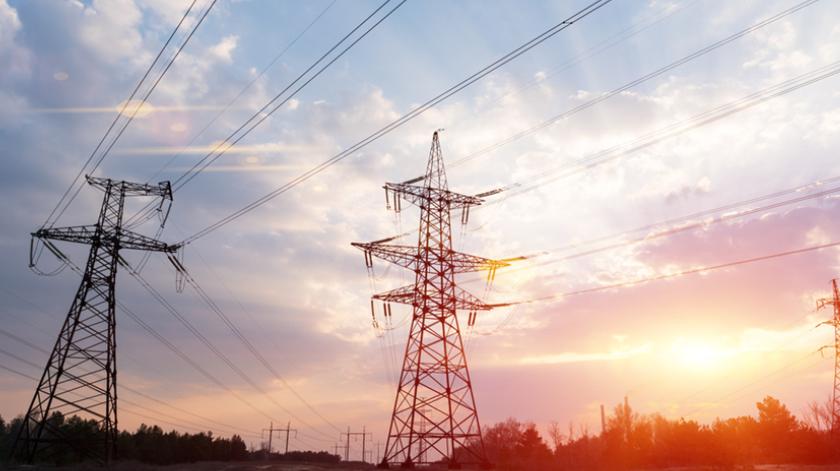 到2035年，全球数据中心耗电将占全球电力使用4%以上，用电量排全球第四，仅次于