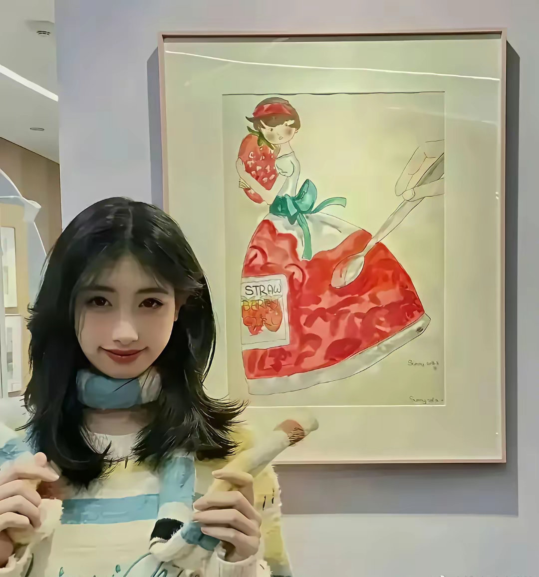 左边是冯小刚女儿的画，右边是李湘女儿的画，你们觉得她们有绘画天赋吗？​​​