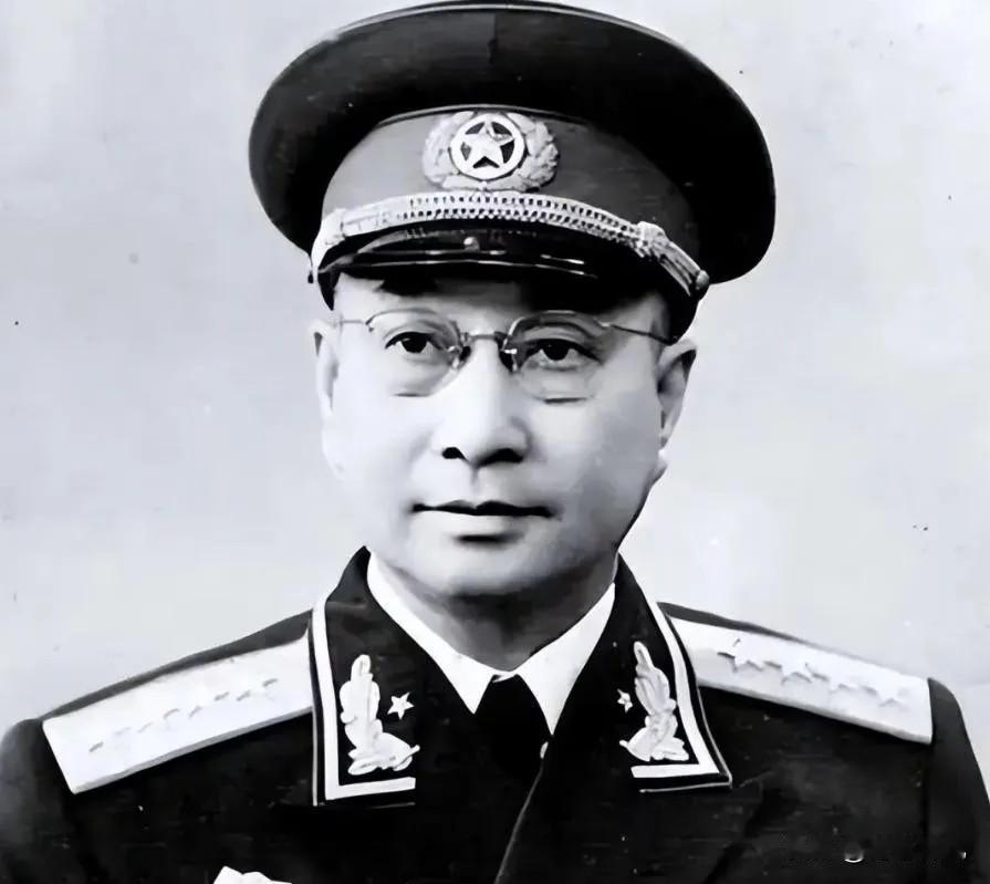 毛主席曾说过，是一个“瞎子”和一个“瘸子”帮他打下了江山。而其中的“瘸子”就是陈