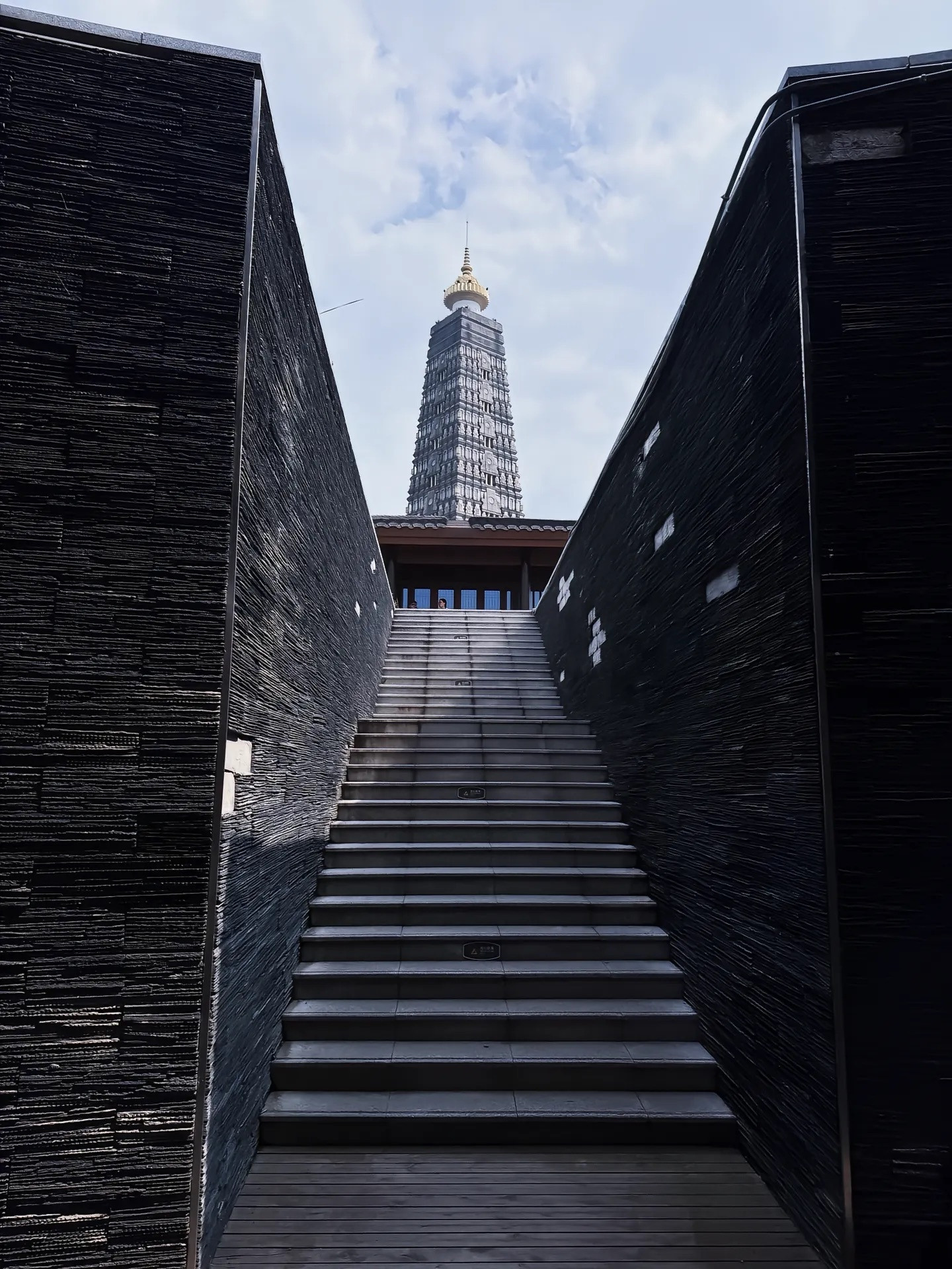 成都人自己的赛博寺庙。古建筑中国古建筑之美成都周边游成都​​​