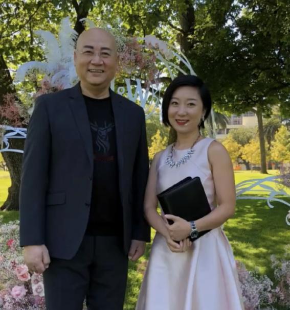 这是陈丽华的孙女儿，也就是陈丽华大儿子赵勇的女儿。这姑娘，在豪门里算是个“异