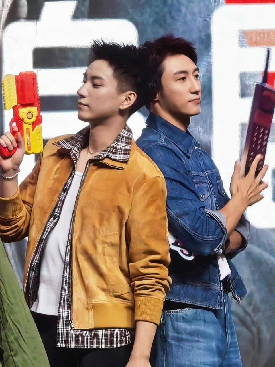 朋友的朋友变恋人，现实比剧还好磕黄景瑜王玉雯是王子奇介绍的吗曝黄景瑜王玉雯恋情