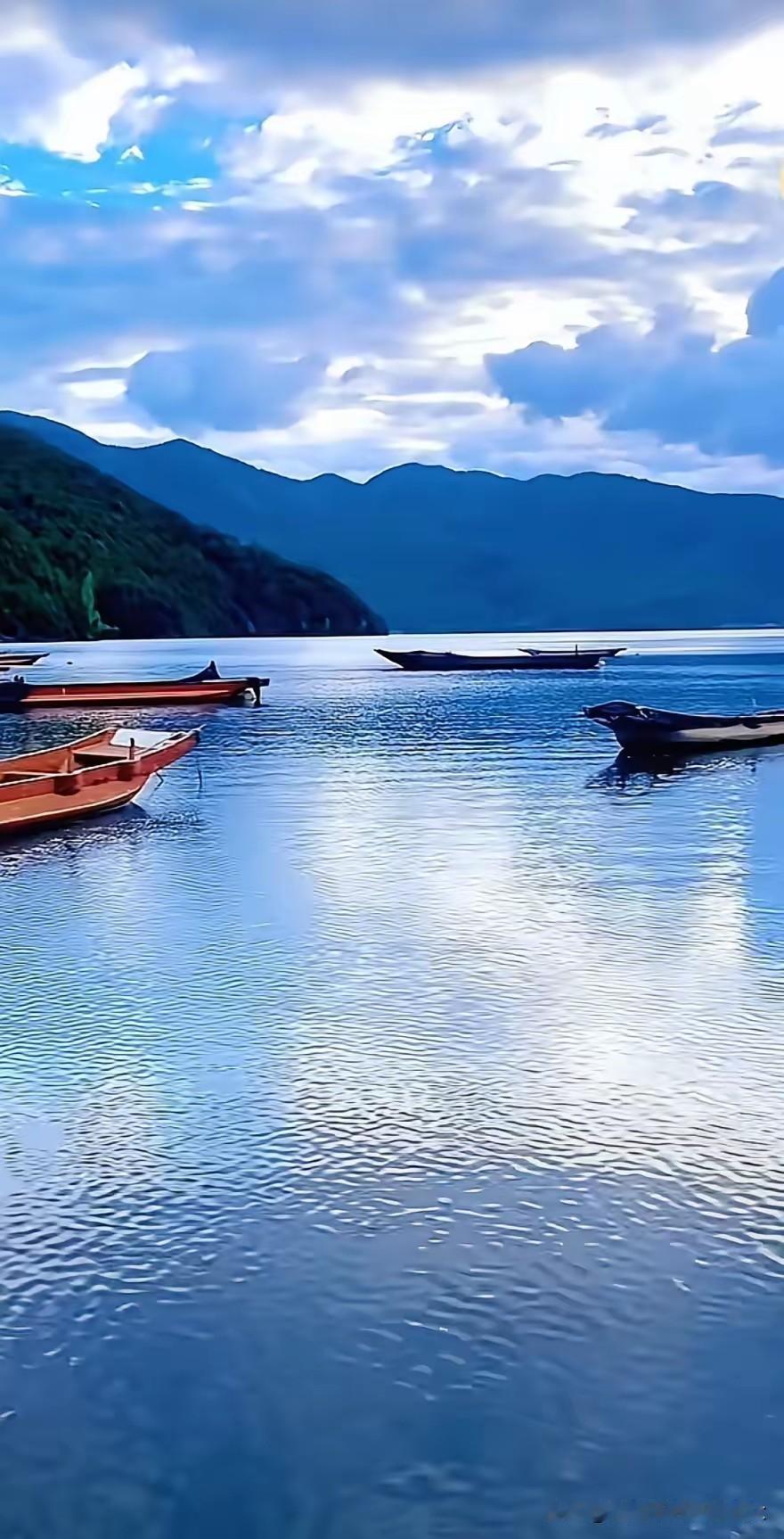 最好的礼貌，是少管闲事！每个人都有自己的生活方式和价值取向，一半装傻，一半