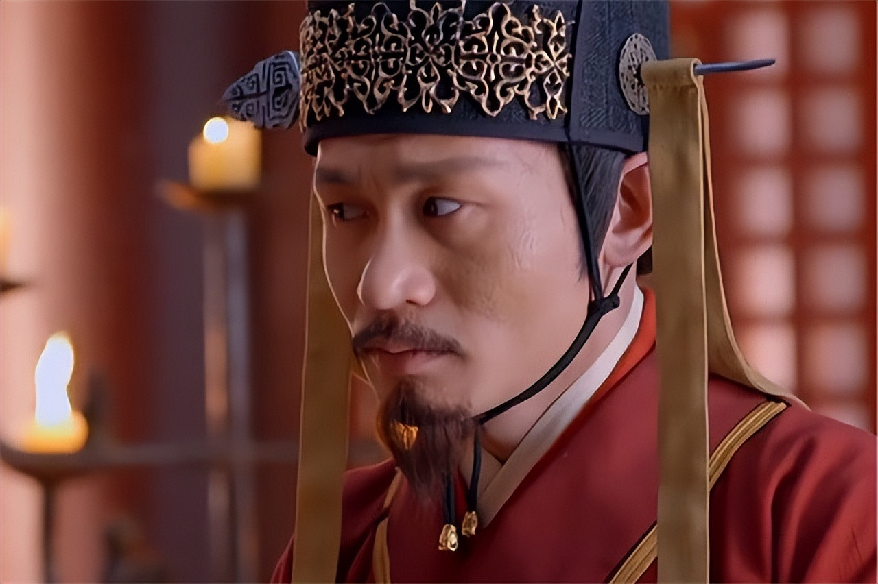 一天，酷吏来俊臣对小县令段简说：“皇上下诏把你的妻子王氏赏赐给我了，快抬到我的府
